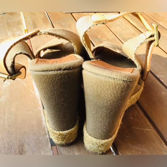 Tory Burch canvas and leather wedges size 6 - Picture 3 of 7